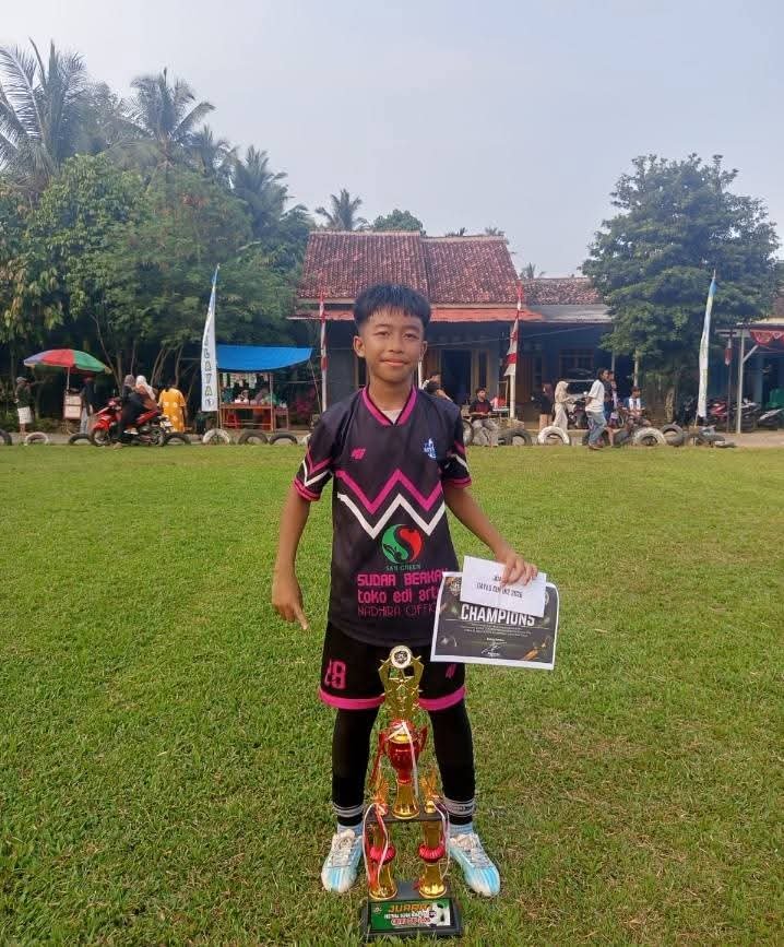 Alif U12 Posisi bek tengah