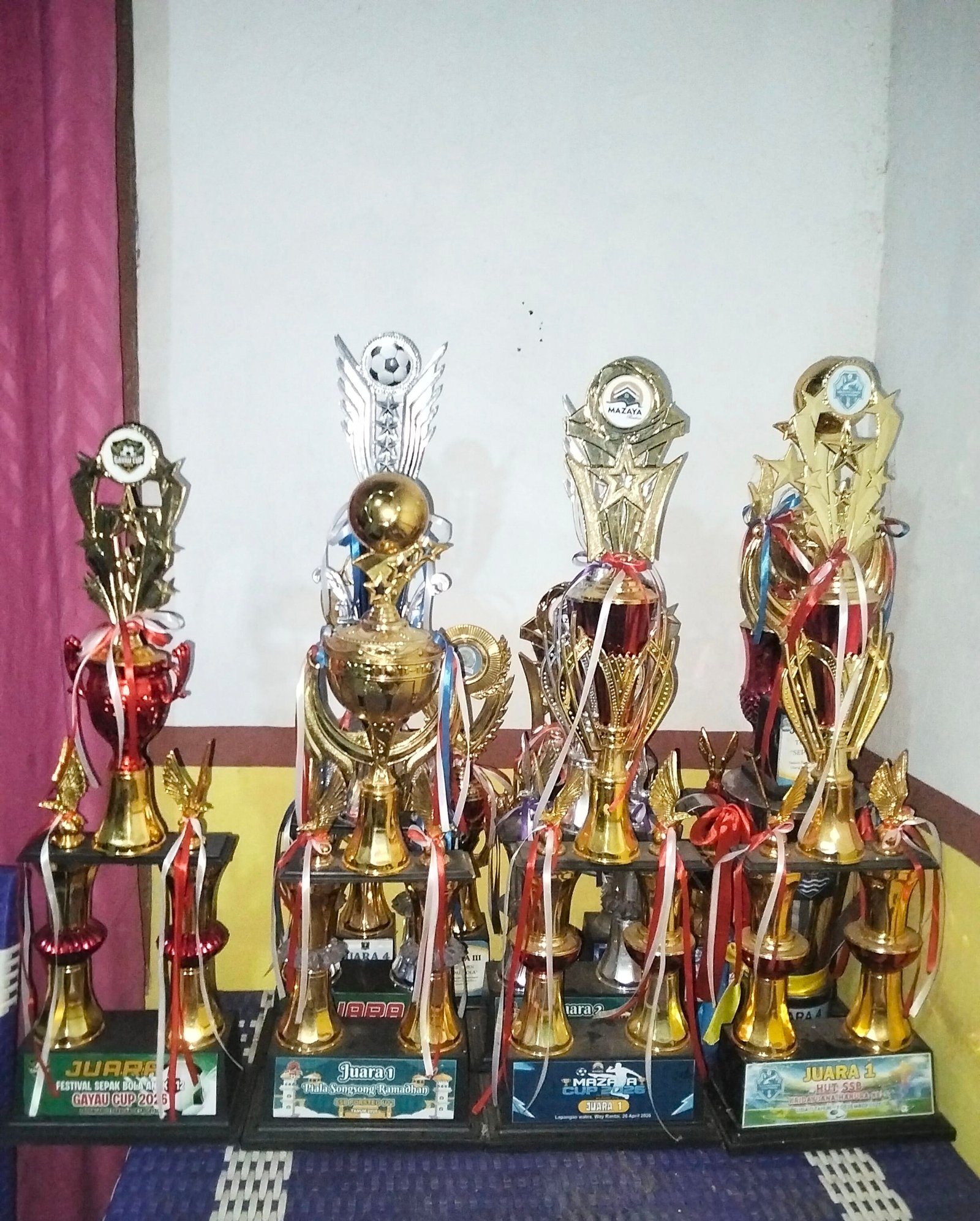 Piala yang sudah di raih